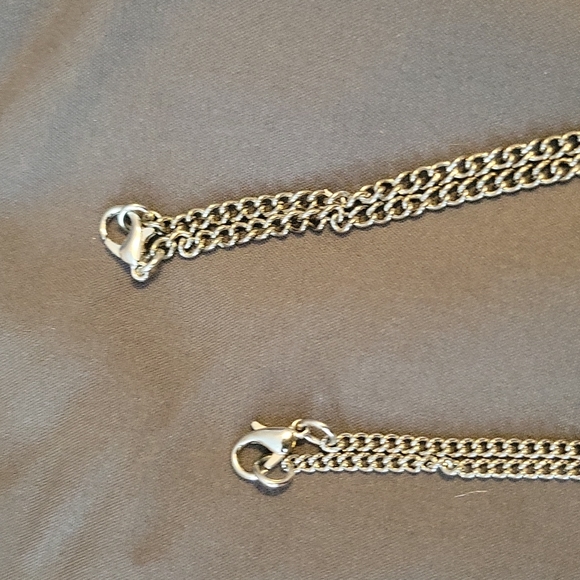 Silver costume jewelry - silver long necklaces - costume jewelry necklaces - Picture 5 of 5